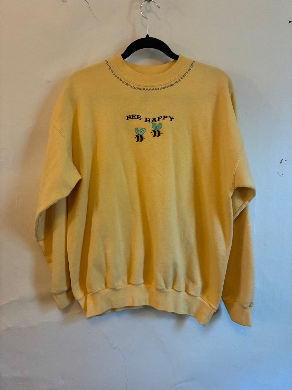 Bee Happy vintage cozy embroidered sweatshirt